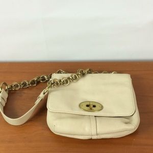 Fossil cream leather bag.